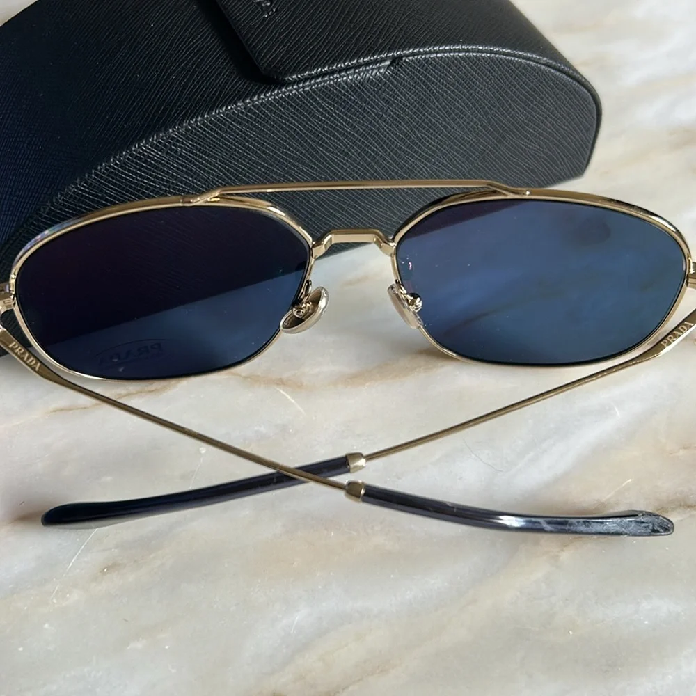 Prada Womens Aviatior Sunglasses‎ Gold Frame Blue Tint Authentic w/Case